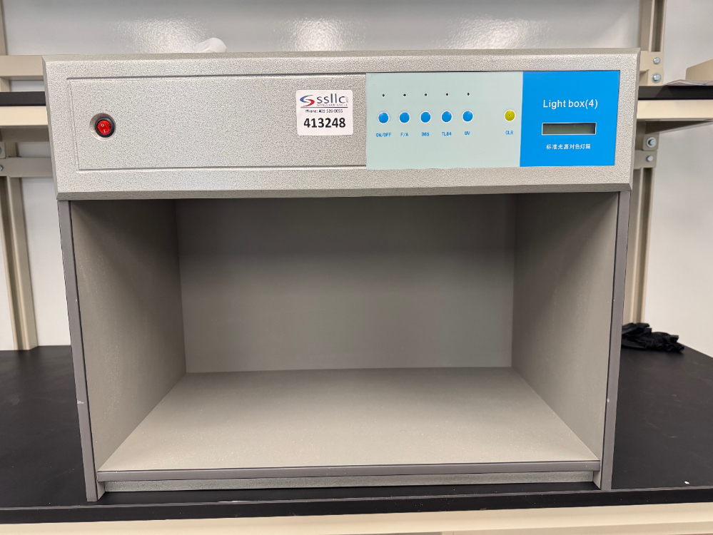 Image of Color Assessment Cabinet